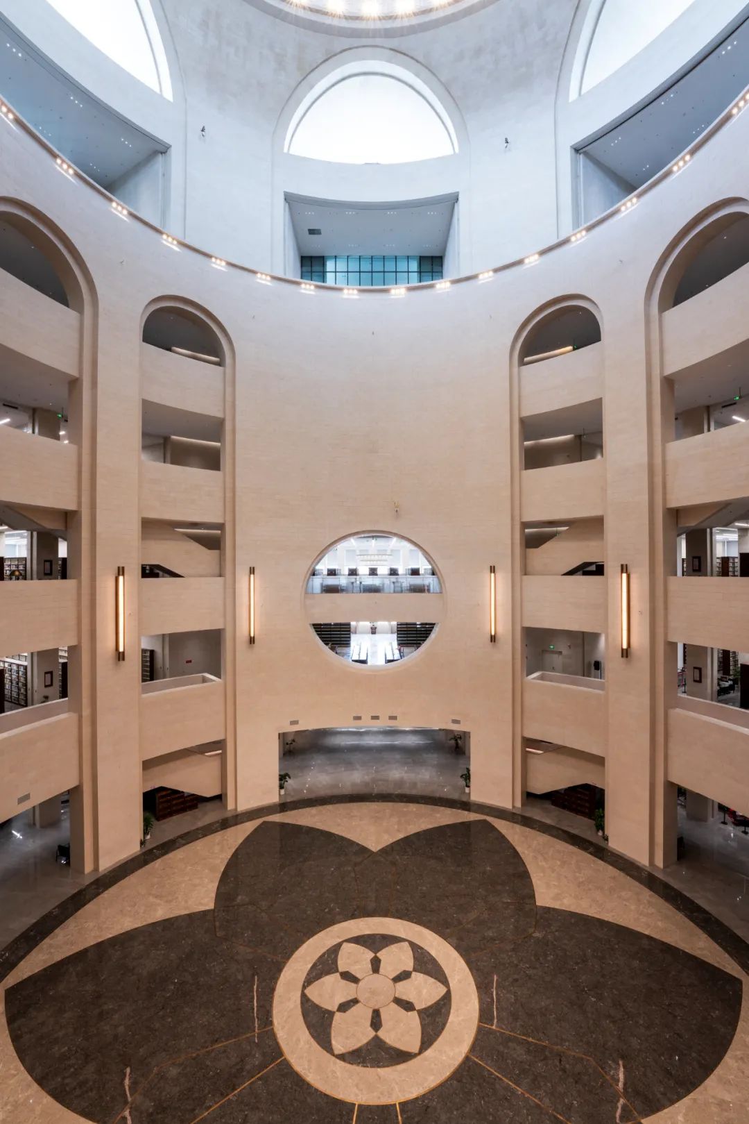 中山大学(中山大学是211还是985)